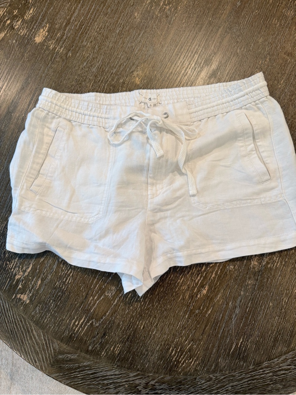 Lou & Grey White Drawstring Linen-Blend Athletic Shorts